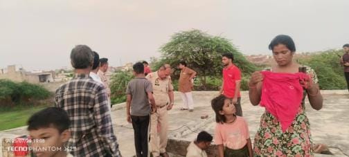 Attack on house due to dispute over jewellery transaction