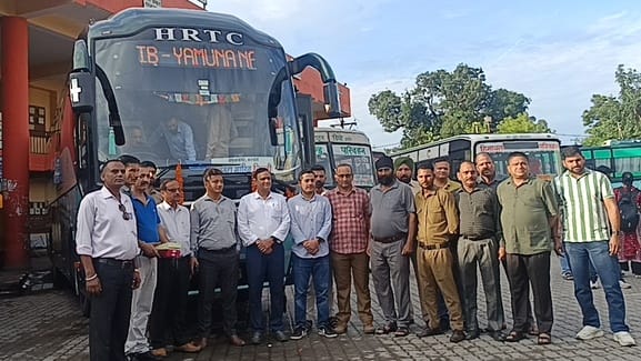 volvo bus service begin ponta sahib to delhi