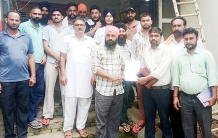 Workers beaten up at Rampur Kalan power substation, power supply started forcibly