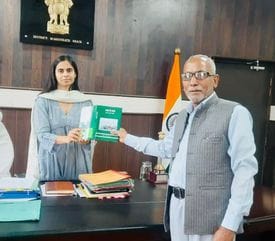 Reasi, Dogri Writer, Abdul Kundriya, Gave Book to DC