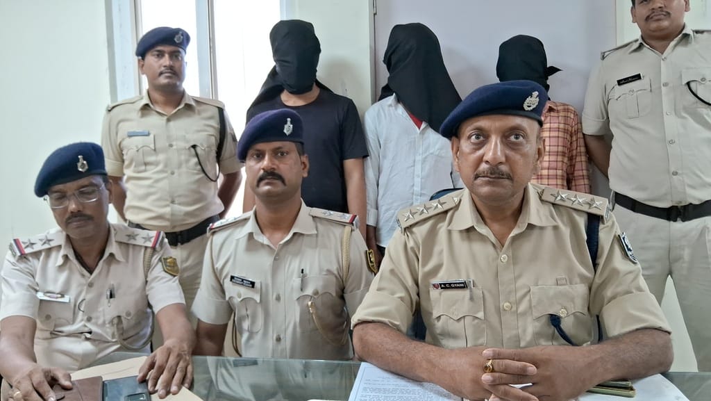 Muzaffarpur Bihar news :teenager gang arrest with arm create new gang belong inter district criminal