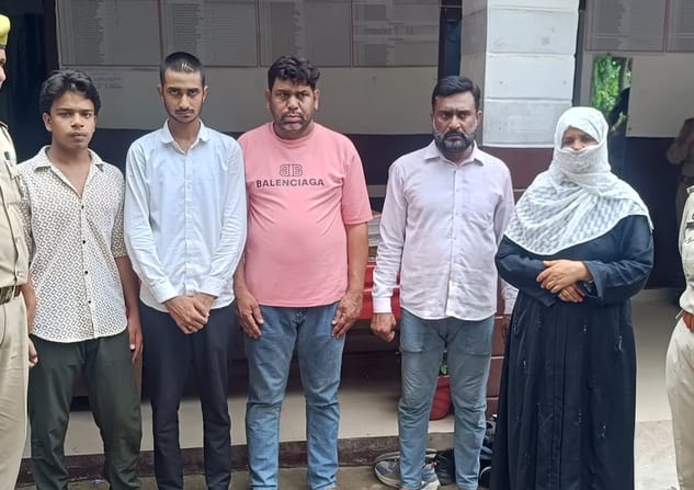 After converting to Islam and marrying, he sold his kidney