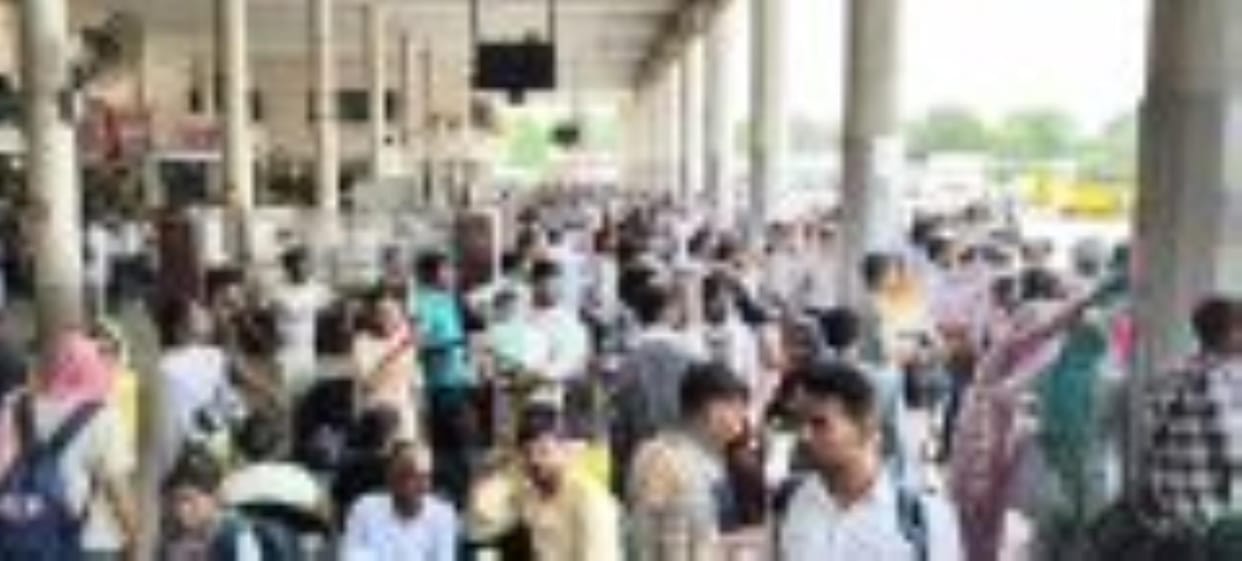 30 thousand students reached the city with their families for CET, traffic jam occurred