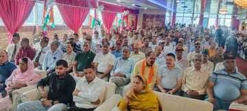 The families of the martyrs were honoured with shawls, certificates and mementos