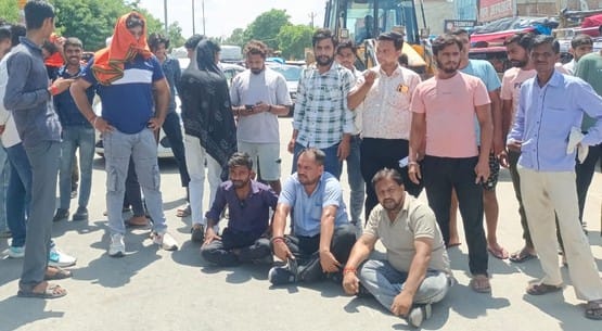 Doctor accused of assault, roadblock outside Government Medical College