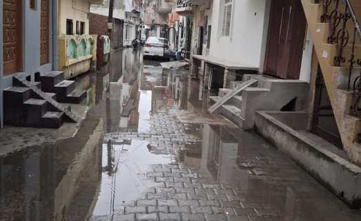 Roads and drains will be constructed at a cost of Rs. 3.5 crores