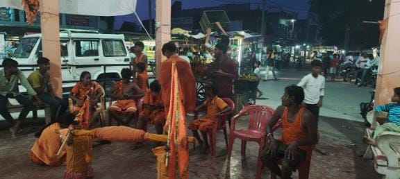 Today, Shiva devotees will perform Jalabhishek in Shiva temples
