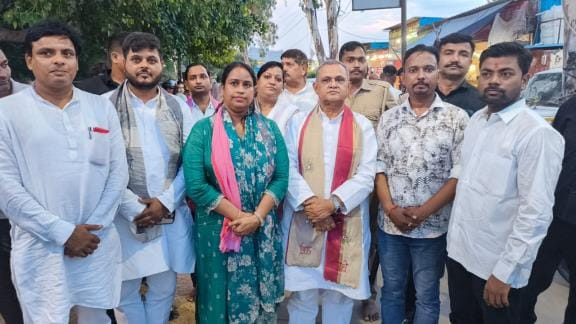 Ballia MP visited Banke Bihari