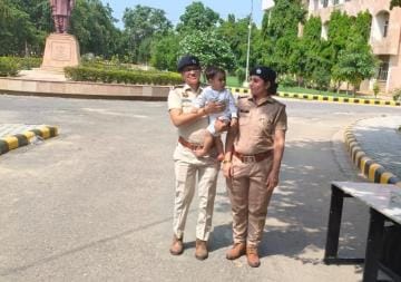 Women police personnel showed affection along with their duty