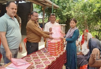 Tharu society's men and women should become self-reliant by setting up industries