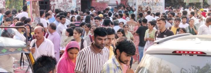 As soon as the exam ended, there was a three and a half kilometer long jam on the Bhiwani-Hansi road