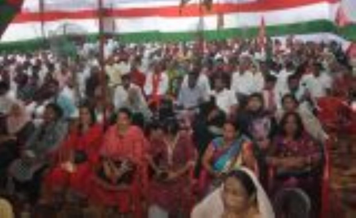 SP showed its strength with the help of the Constitution pillar