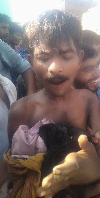 A young man who came to meet his girlfriend was mistaken for a drone pilot and beaten up and handed over to the police