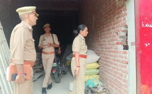 kasganj news theft dolna