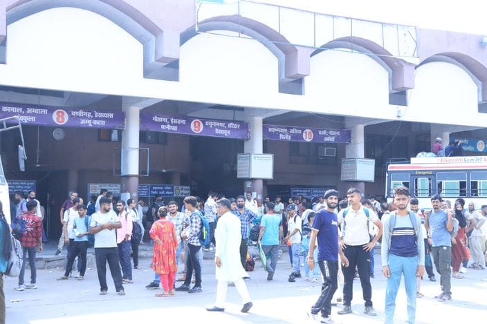 Cooperative society buses started running for passengers after removing CET stickers