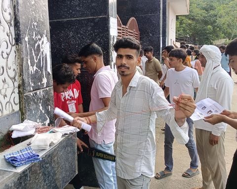 Candidates reached the centers at 8 o'clock, underwent 4 types of checks, then got admission