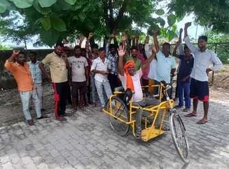 There is no electricity for five days, angry villagers protested