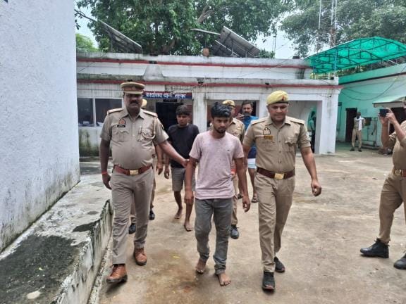 Three accused of Saraf robbery case arrested in police encounter, one shot in the leg