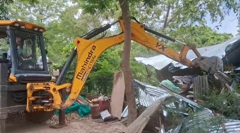 Municipal Corporation removed encroachment from green belt