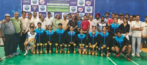 Karan and Bharti became badminton champions