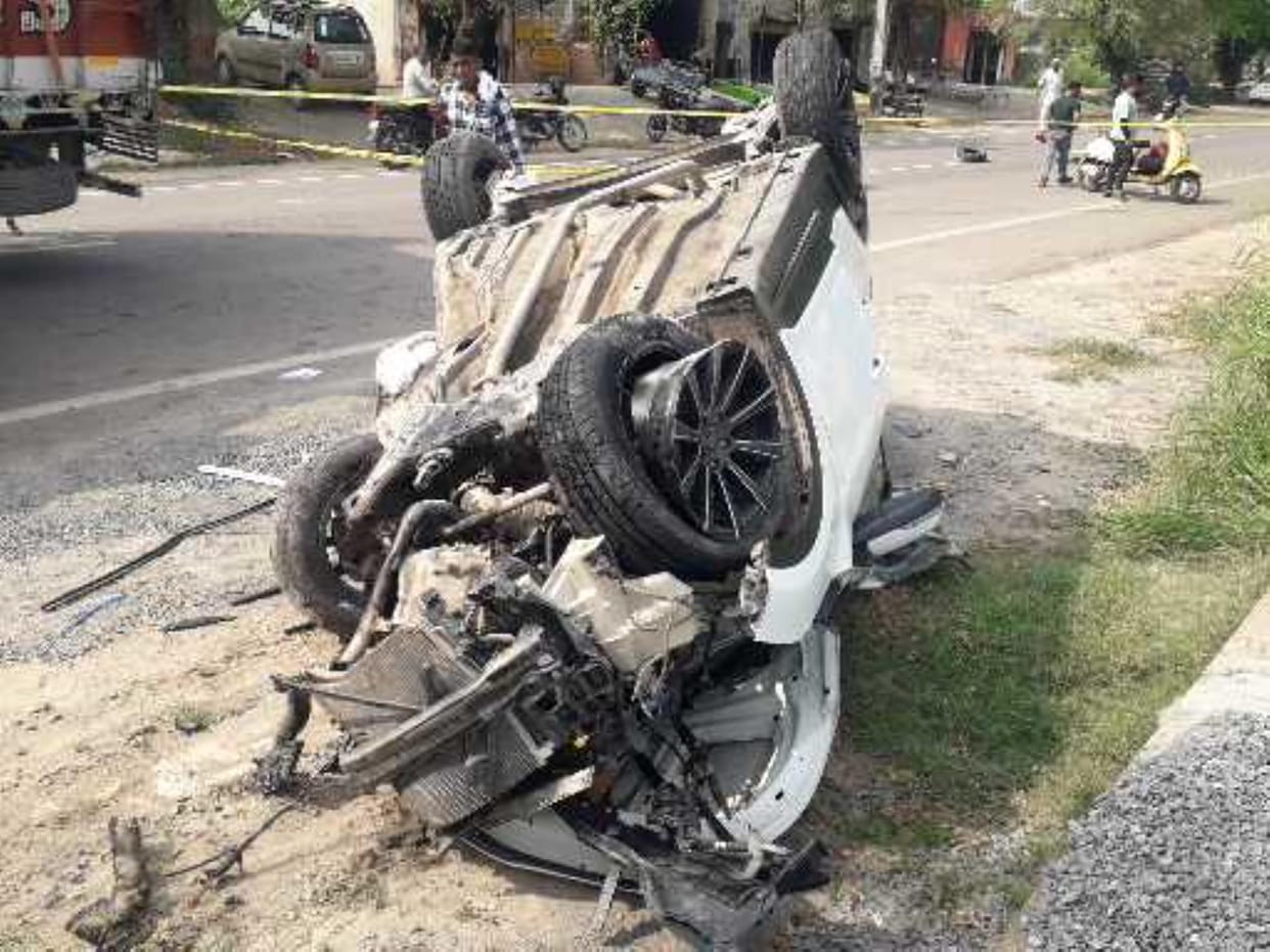 Car-truck collision, four youths including brother-in-law and brother-in-law die