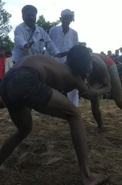 Ashish of Chaubahedih defeated Karana of Rehra