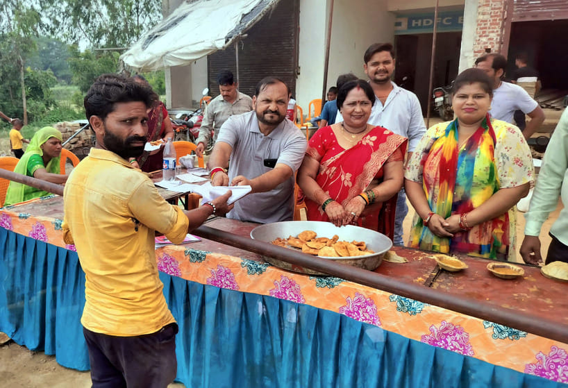 Bhandara organized for Kanwariyas in Didhauni School