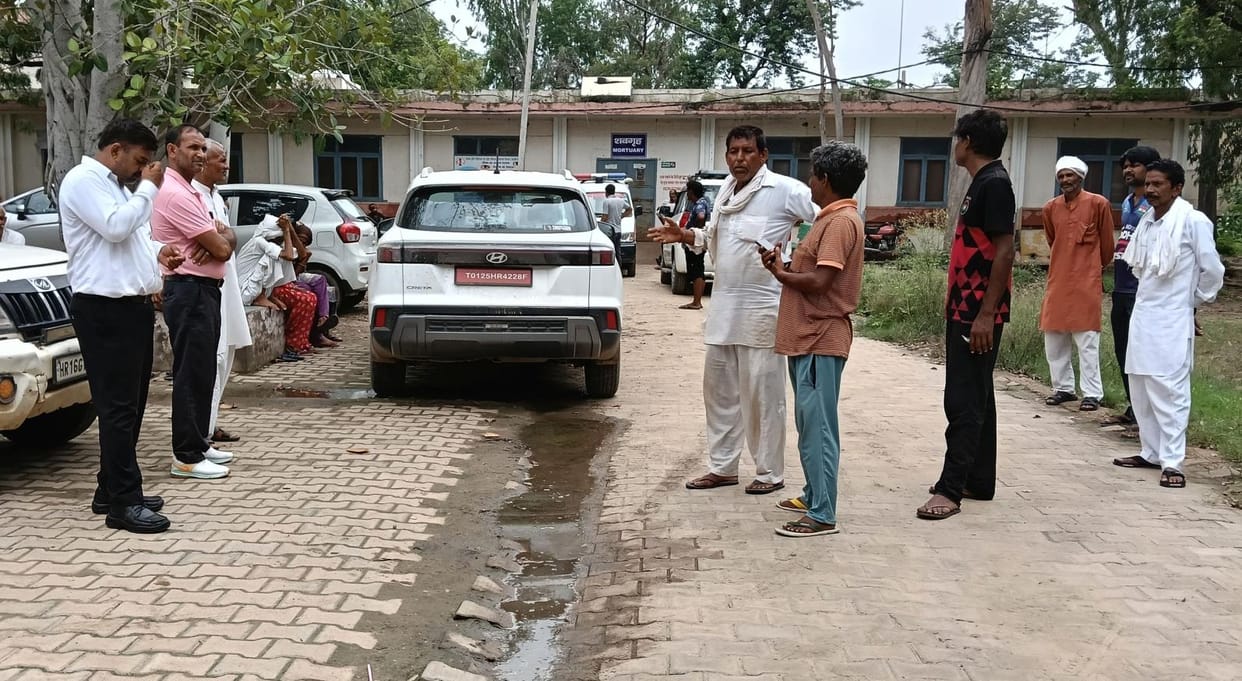 Labourer killed after speeding car hits him
