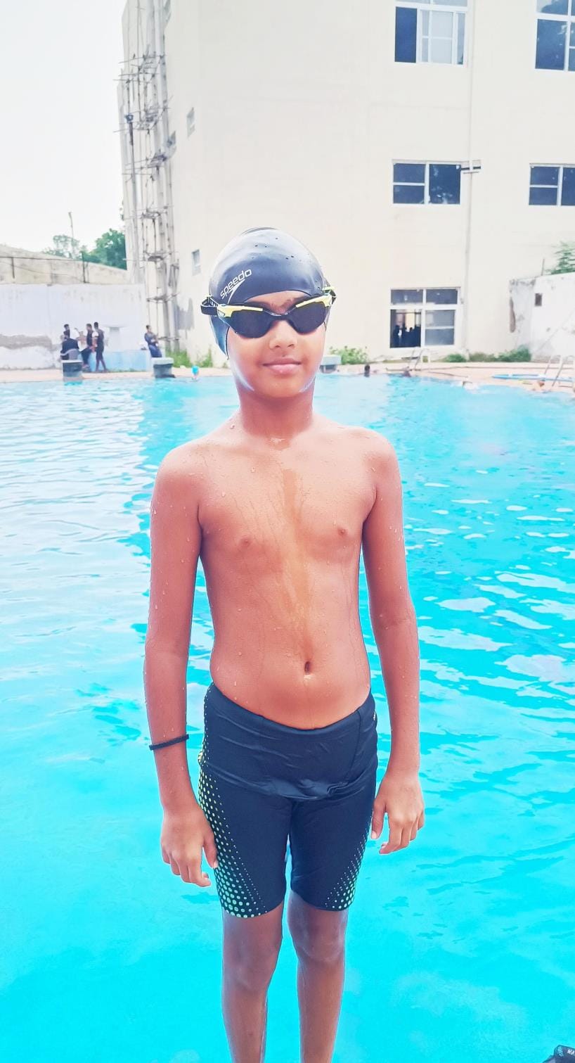 Yuvraj and Pratyush are the best swimmers