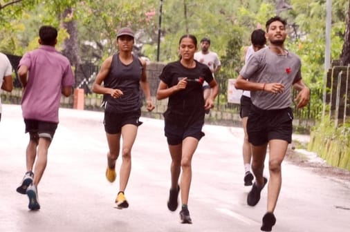 Nancy and Narayan of Dharamshala College came first in Red Run