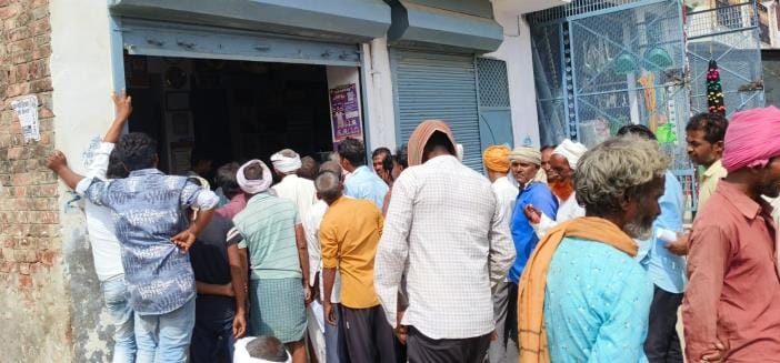 Farmers are troubled by black marketing of fertilizers