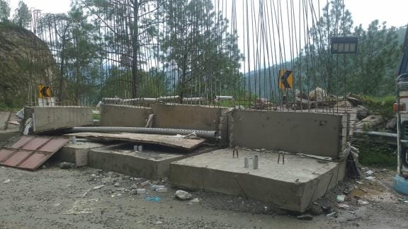 Rain is becoming a hindrance in the protective works of Champawat Danger Zone.