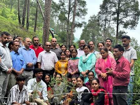 Students planted trees in Nerva College