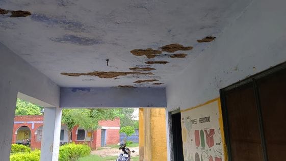 76 children study in one room, construction of the school could not even start in two years