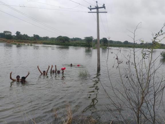 Yamuna water in Juhikha village is above the danger mark