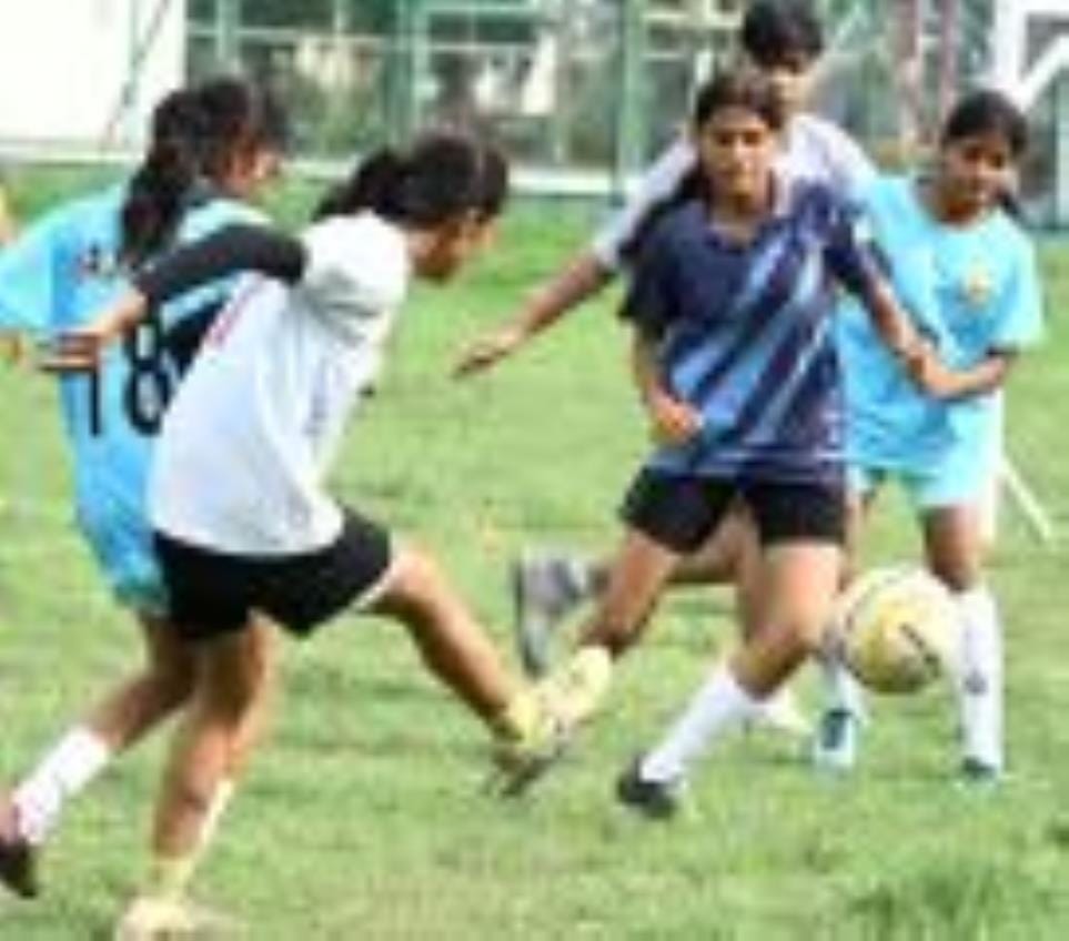 Mandal's team selected for state level senior girls football competition