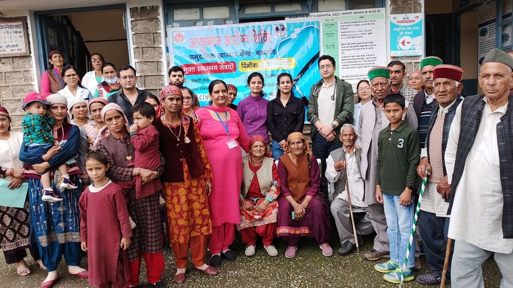 61 people's health checkup done in Baragaon