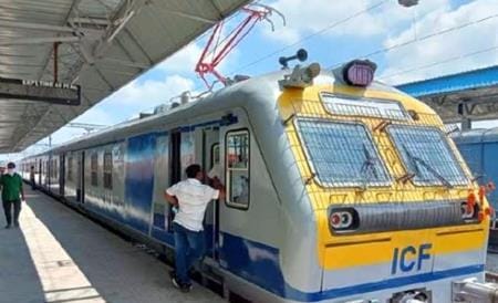 MEMU train ran between Mahoba-Khajuraho with new coach and number