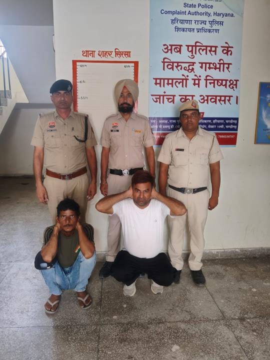 The incident of snatching purse from the elderly was resolved, two accused arrested