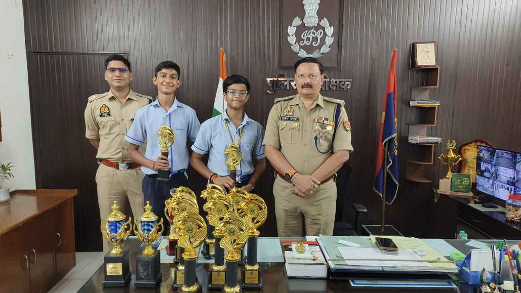 Badminton players honored