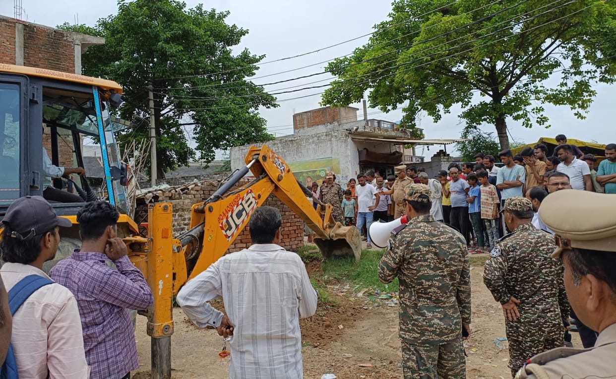 Villagers' protest stopped on LDA's assurance, road construction started