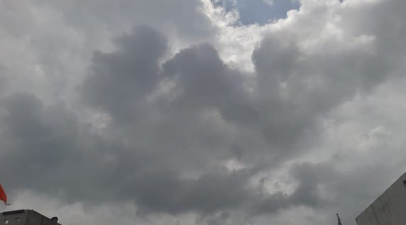 Clouds remained throughout the day... Temperature dropped due to drizzle
