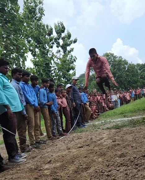 Players showed their strength in sports competition