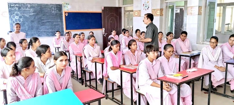 Parents should spend time with their children and know what is in their mind: Neeraj