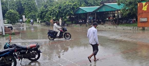 Roads submerged due to three hours of heavy rain