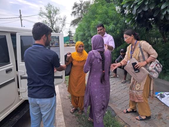 Rain became an obstacle, police became a support: HTET candidates found a safe path.