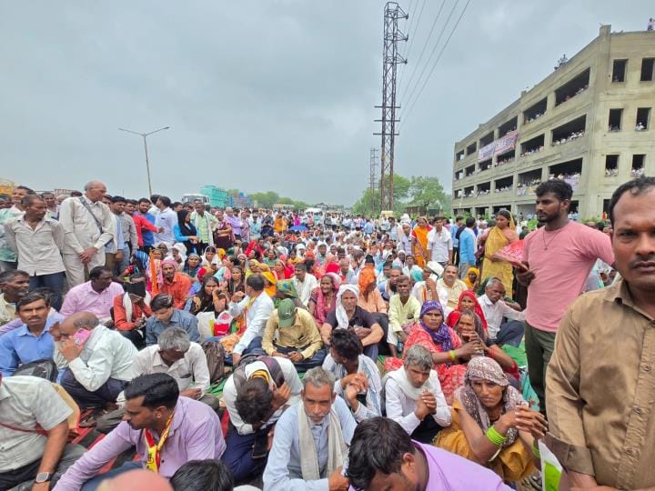 Thousands of victims of fraud protested