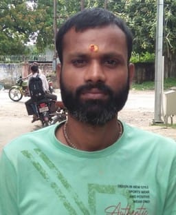 Two kanwariyas returning after performing Jalabhishek died in accidents