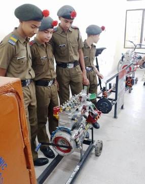 Students made an educational visit to Umri Polytechnic