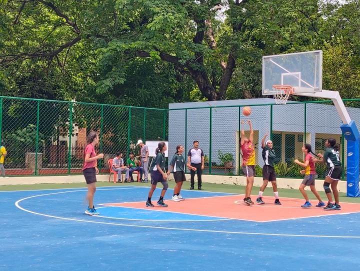 Dehradun, Mumbai and Gurugram division teams won basketball matches